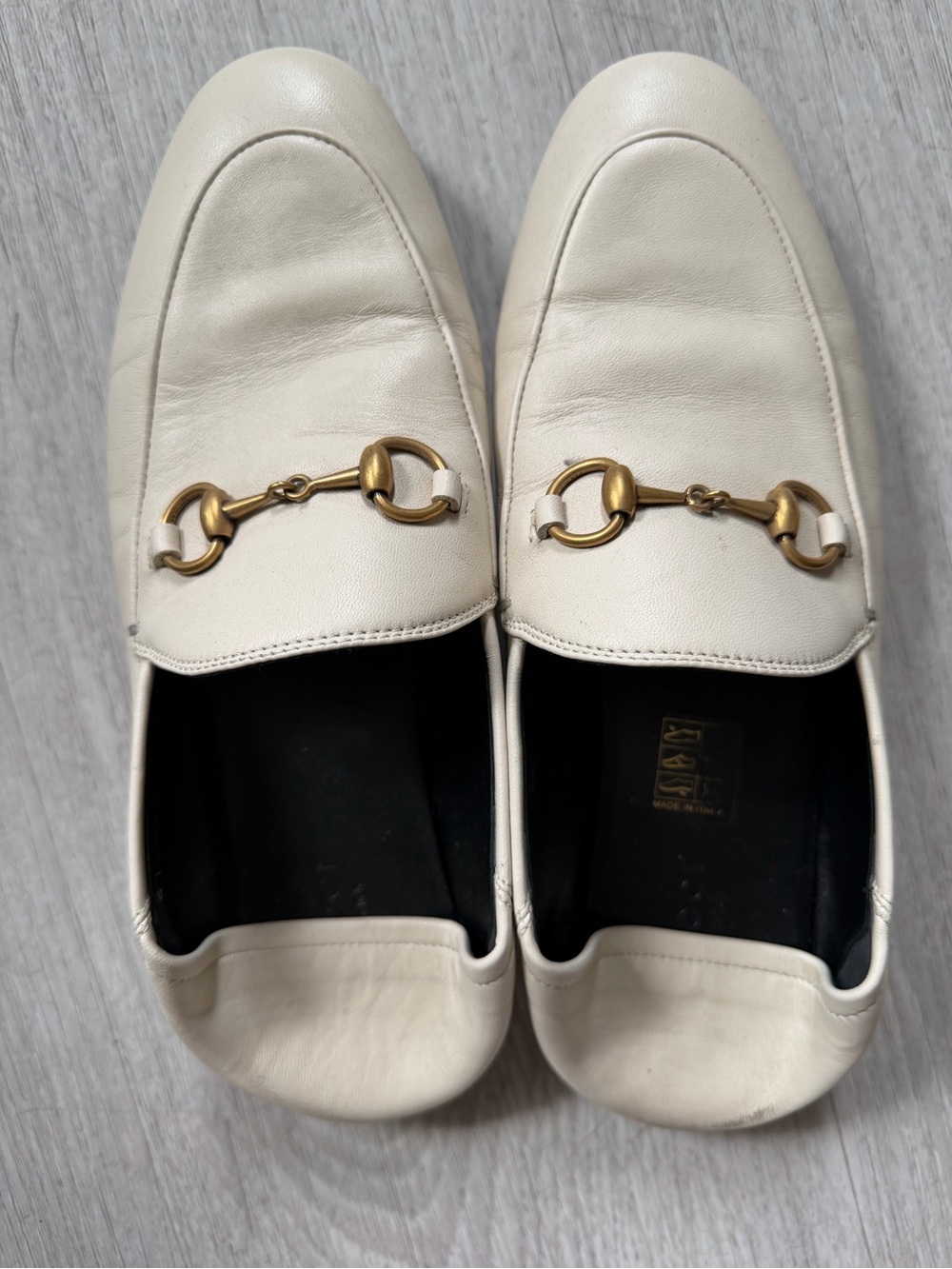 Gucci Off-White Leather Horsebit Loafers
